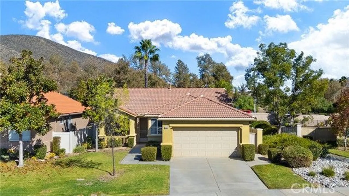 Property Slideshow image 1 of 62 | 28980 raintree dr, Menifee, CA, 92584