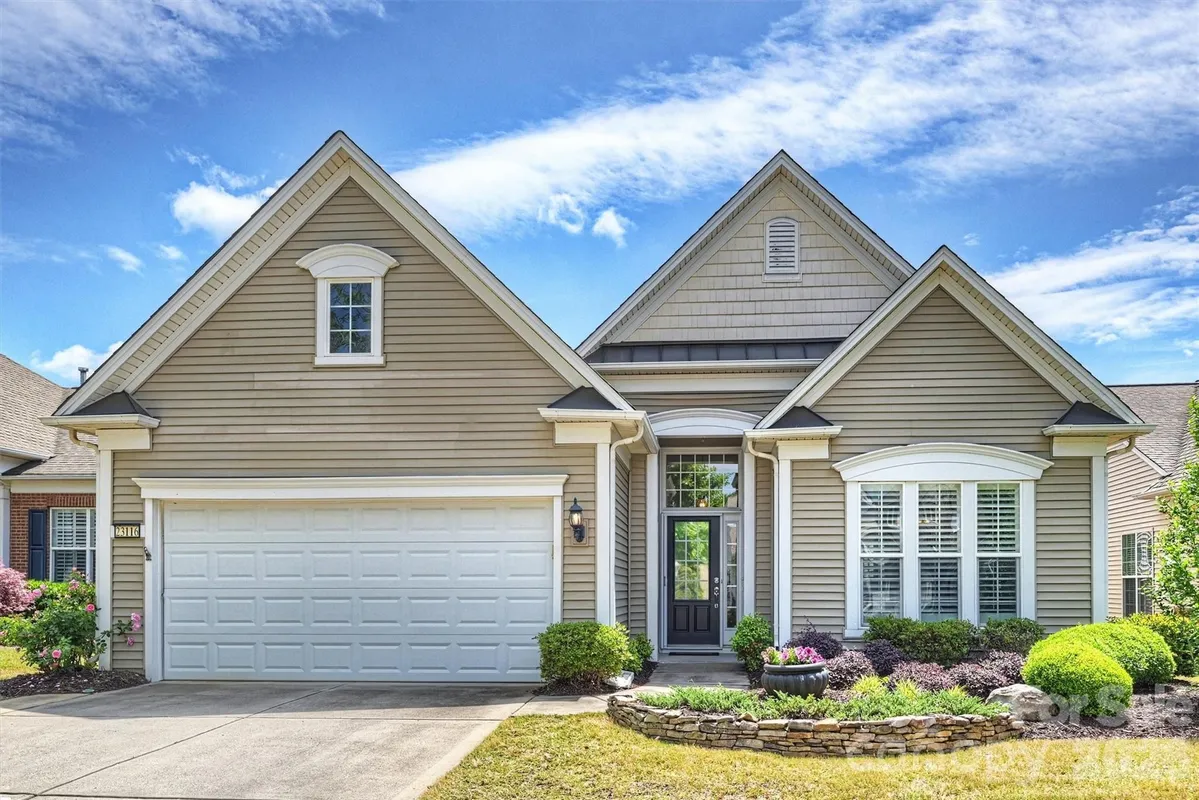 Property Slideshow image 1 of 43 | 23116 kingfisher dr, Fort Mill, SC, 29707