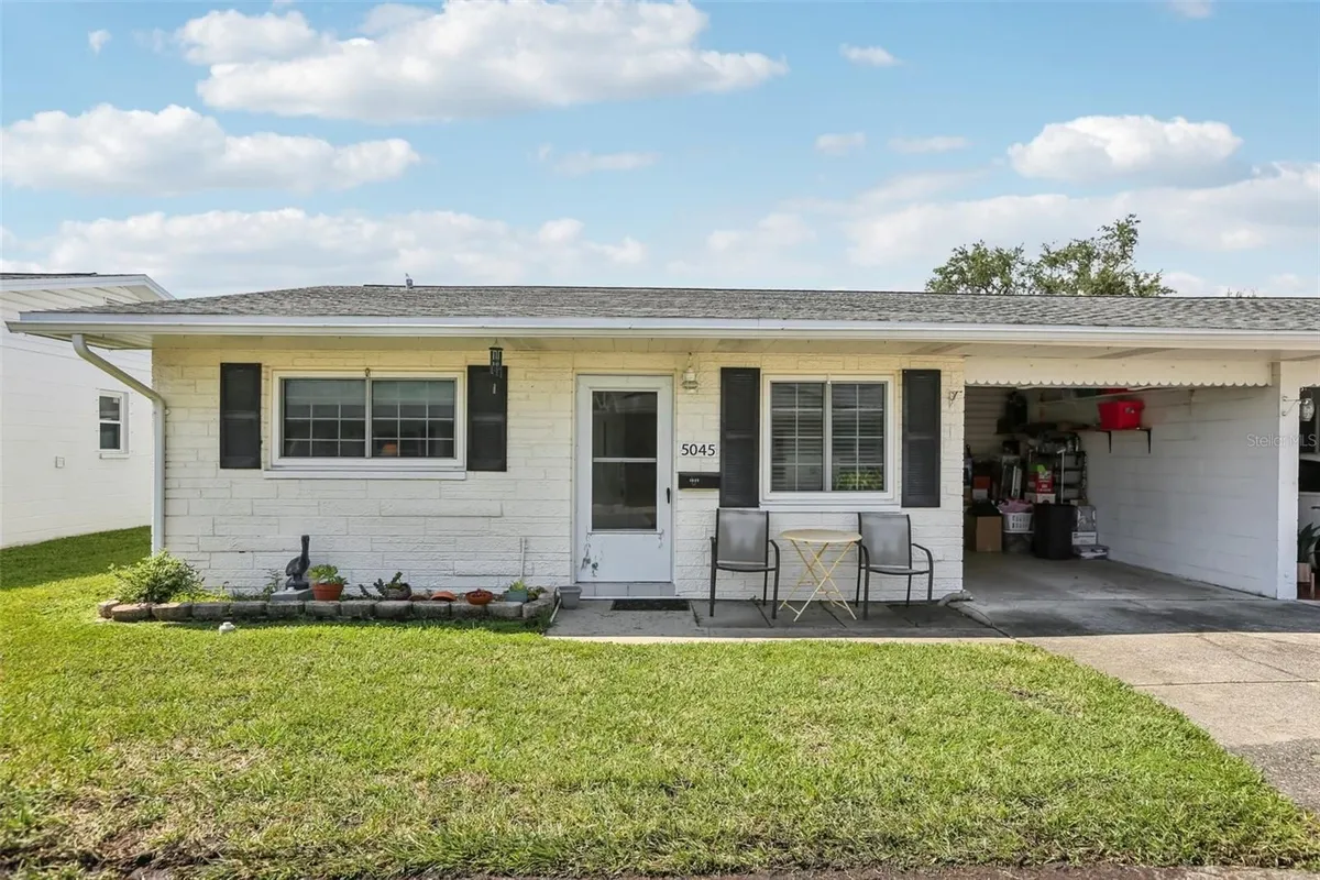 Property Slideshow image 1 of 37 | 5045 lily st pl, Pinellas Park, FL, 33782