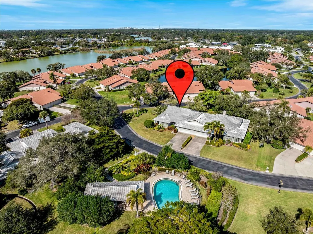 Property Slideshow image 1 of 53 | 3851 wilshire dr 9, Sarasota, FL, 34238