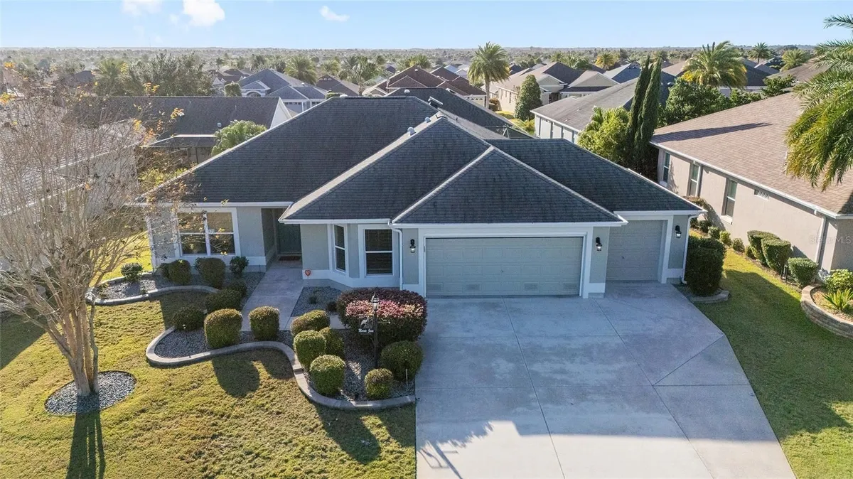 Property Slideshow image 1 of 57 | 926 long leaf ln, The Villages, FL, 32163