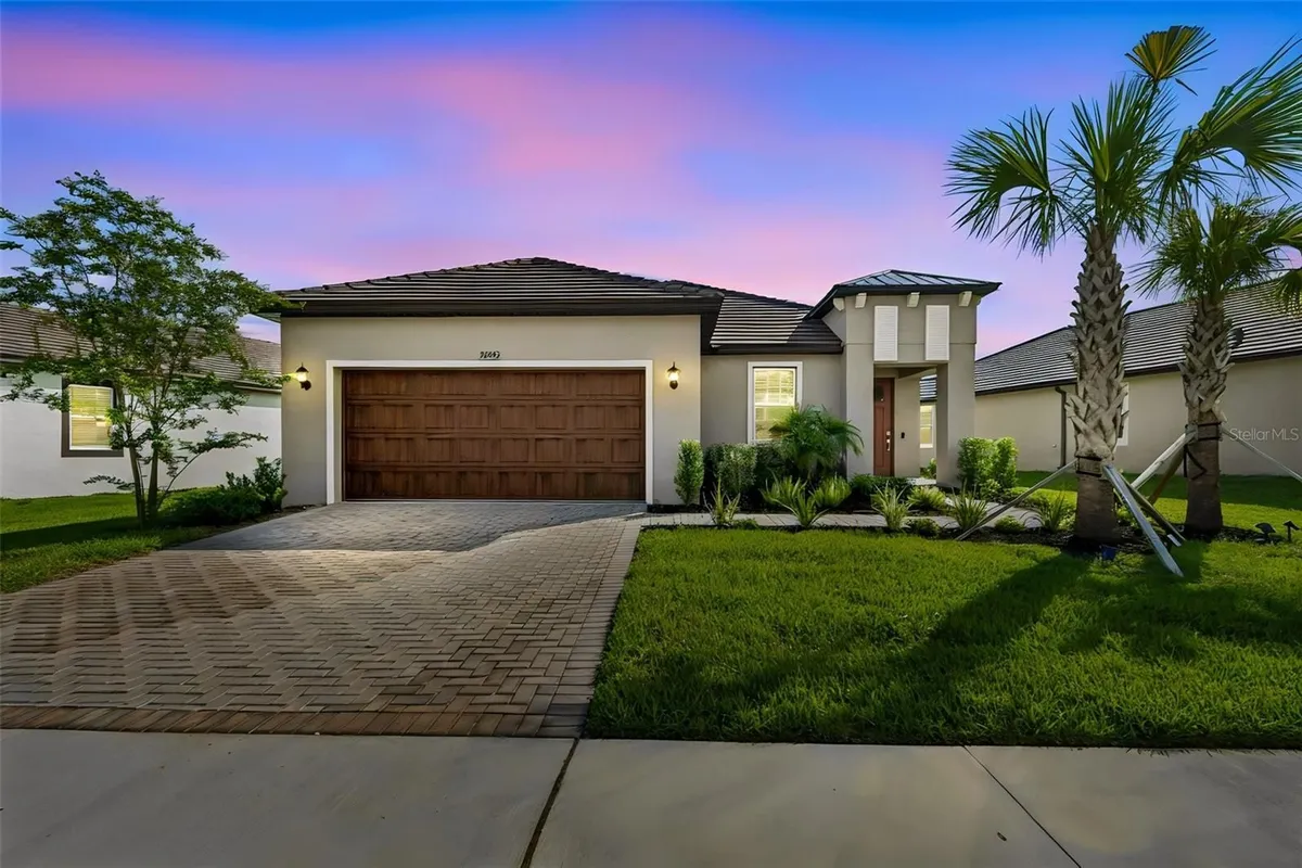 Property Slideshow image 1 of 76 | 31735 griffin sands ln, San Antonio, FL, 33576