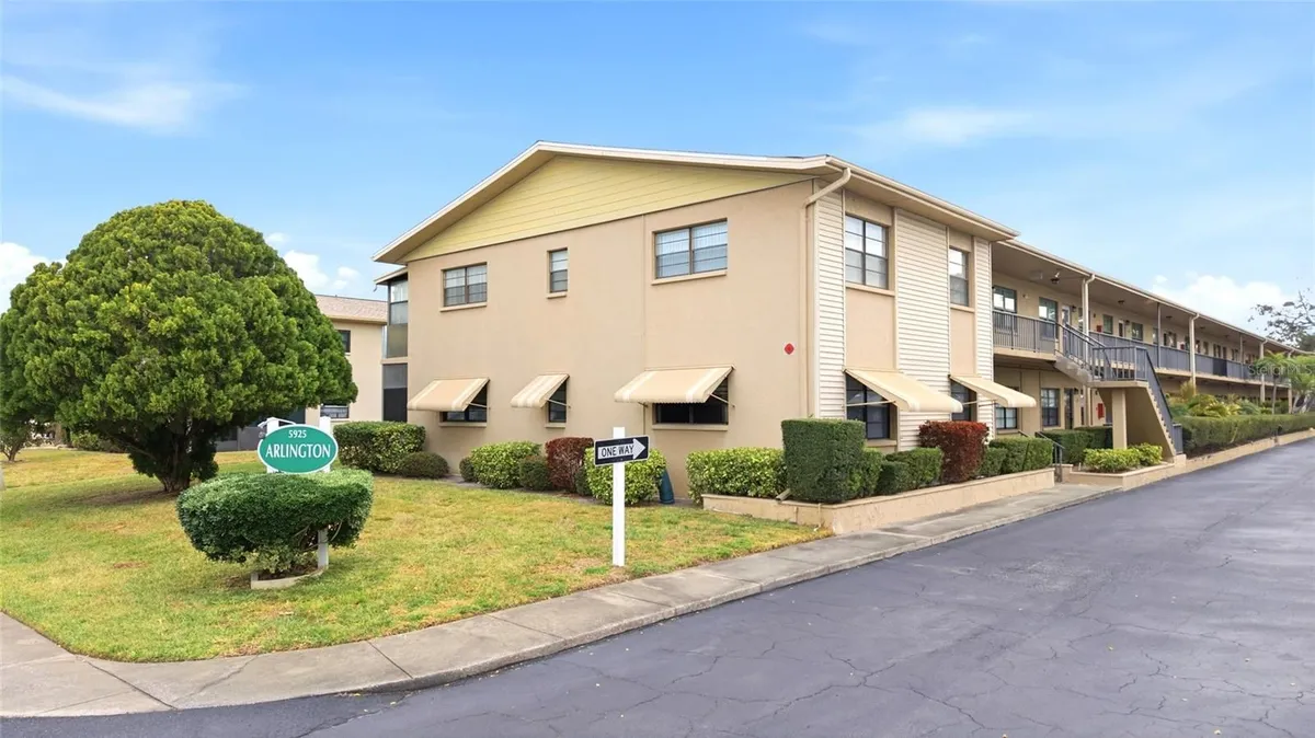 Property Slideshow image 1 of 23 | 5925 terrace park dr 210, St Petersburg, FL, 33709