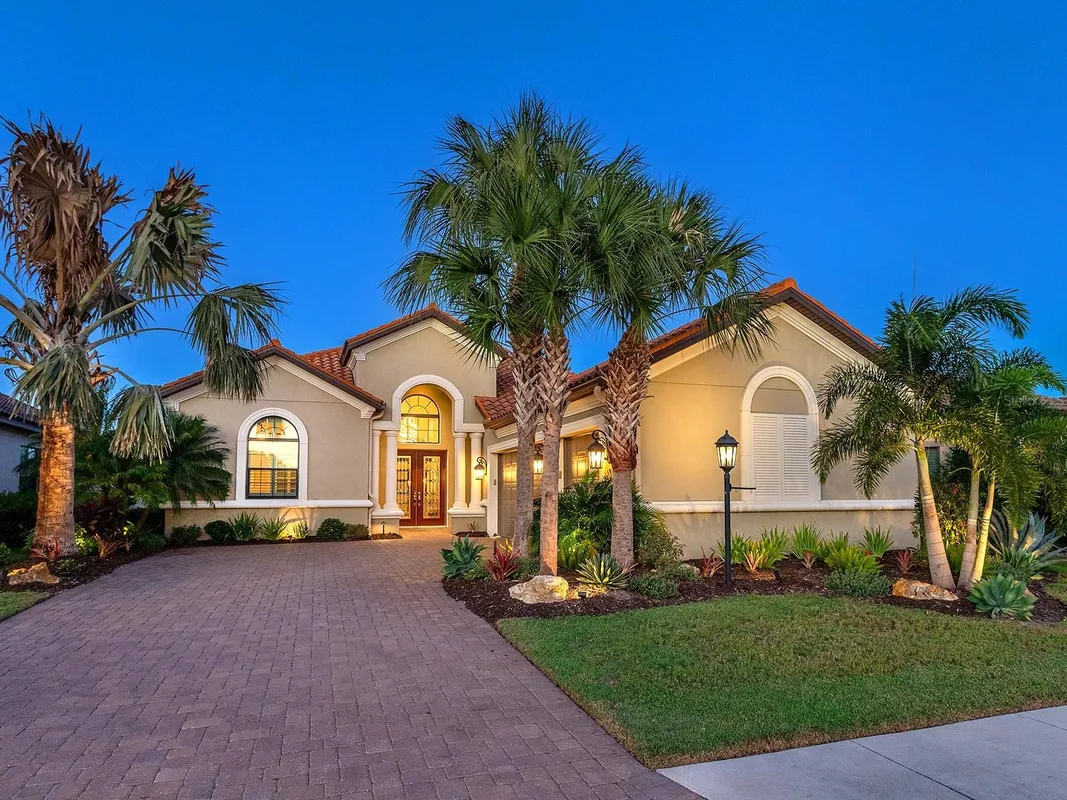 Property Slideshow image 1 of 83 | 4719 cabreo ct, Bradenton, FL, 34211