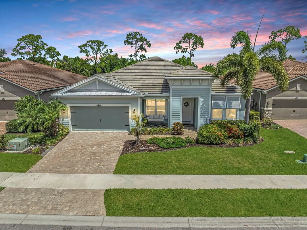 Property Slideshow image 1 of 37 | 11560 tapestry ln, Venice, FL, 34293