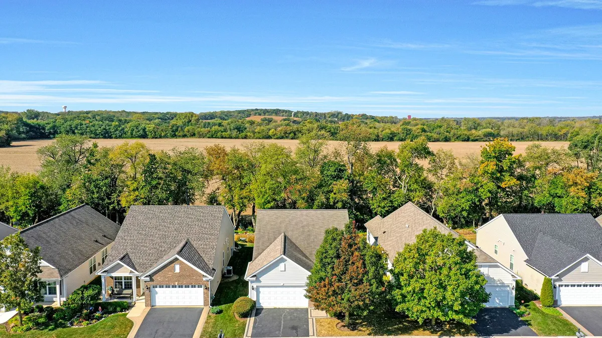 Property Slideshow image 1 of 33 | 12669 meritage ct, Huntley, IL, 60142