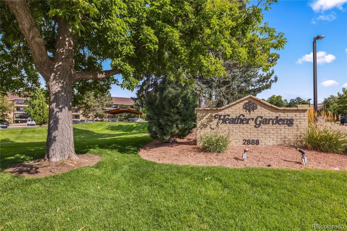 Property Slideshow image 1 of 25 | 13931 e marina dr apt 304, Aurora, CO, 80014