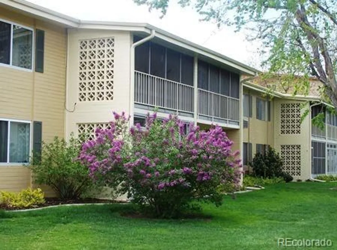 Property Slideshow image 1 of 4 | 625 s clinton st 4a, Denver, CO, 80247