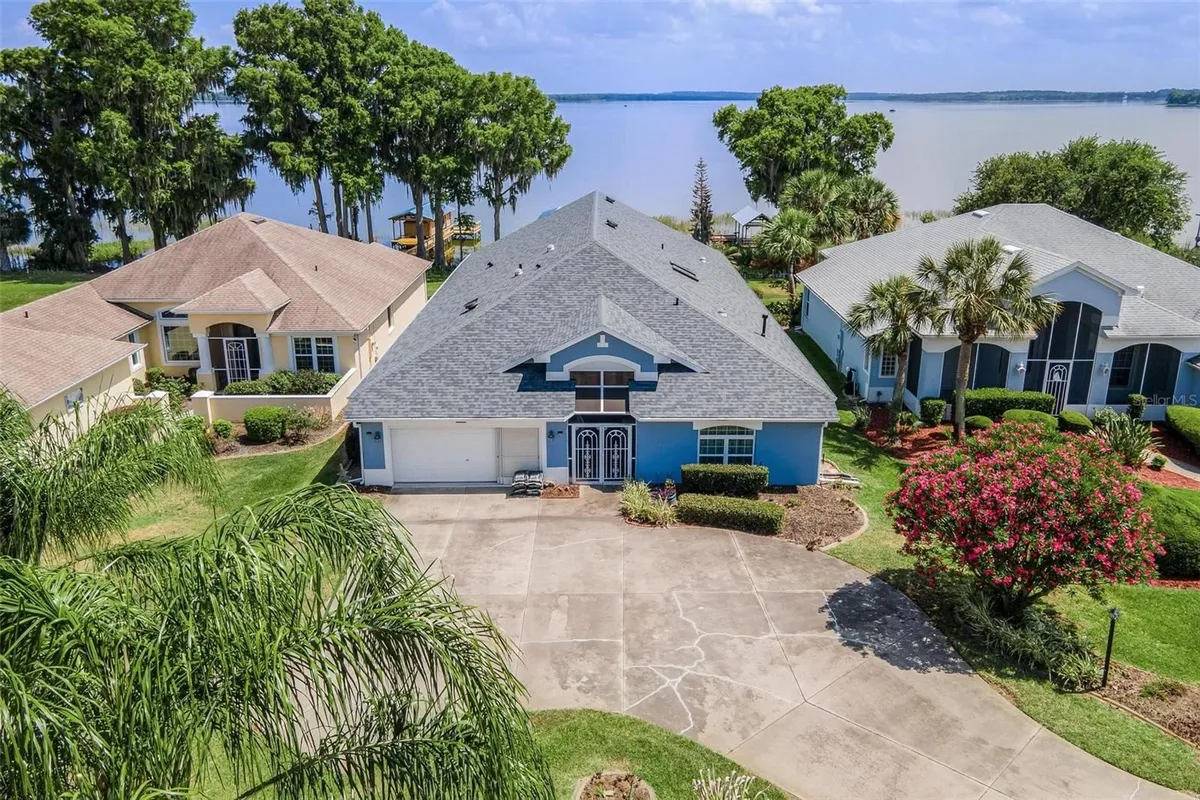 Property Slideshow image 1 of 78 | 6274 sailboat ave, Tavares, FL, 32778