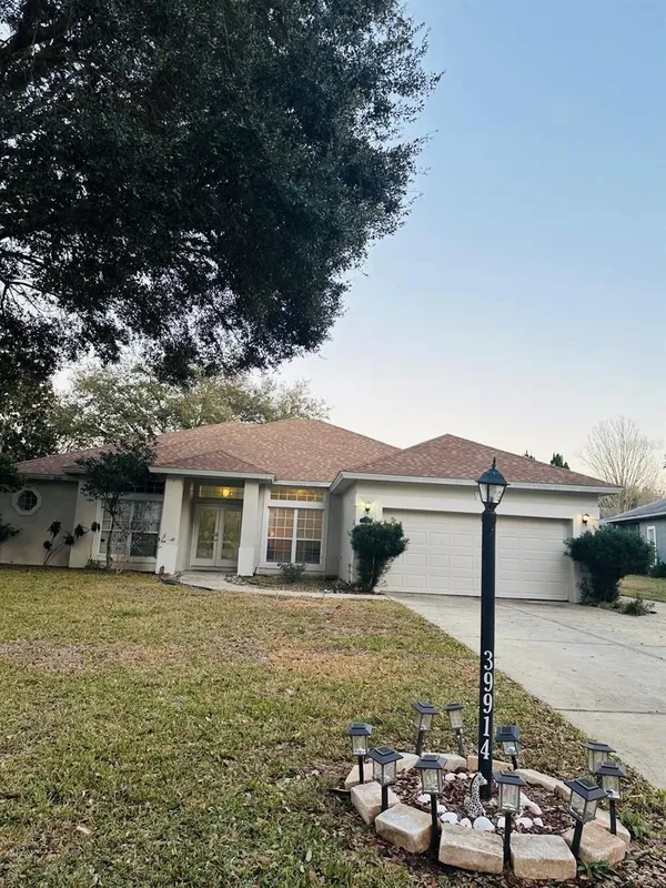 Property Slideshow image 1 of 14 | 39914 sunbeam way, Lady Lake, FL, 32159
