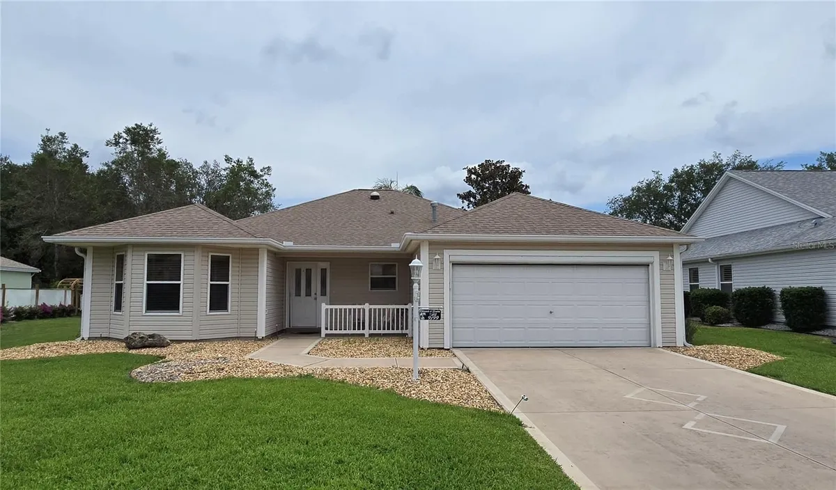 Property Slideshow image 1 of 43 | 9199 se 171st cooper loop, The Villages, FL, 32162
