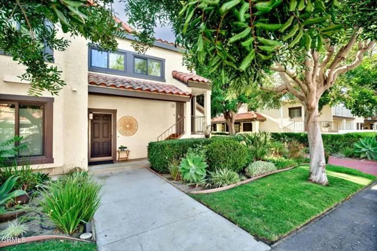 Property Slideshow image 1 of 53 | 2151 martinique ln, Oxnard, CA, 93035