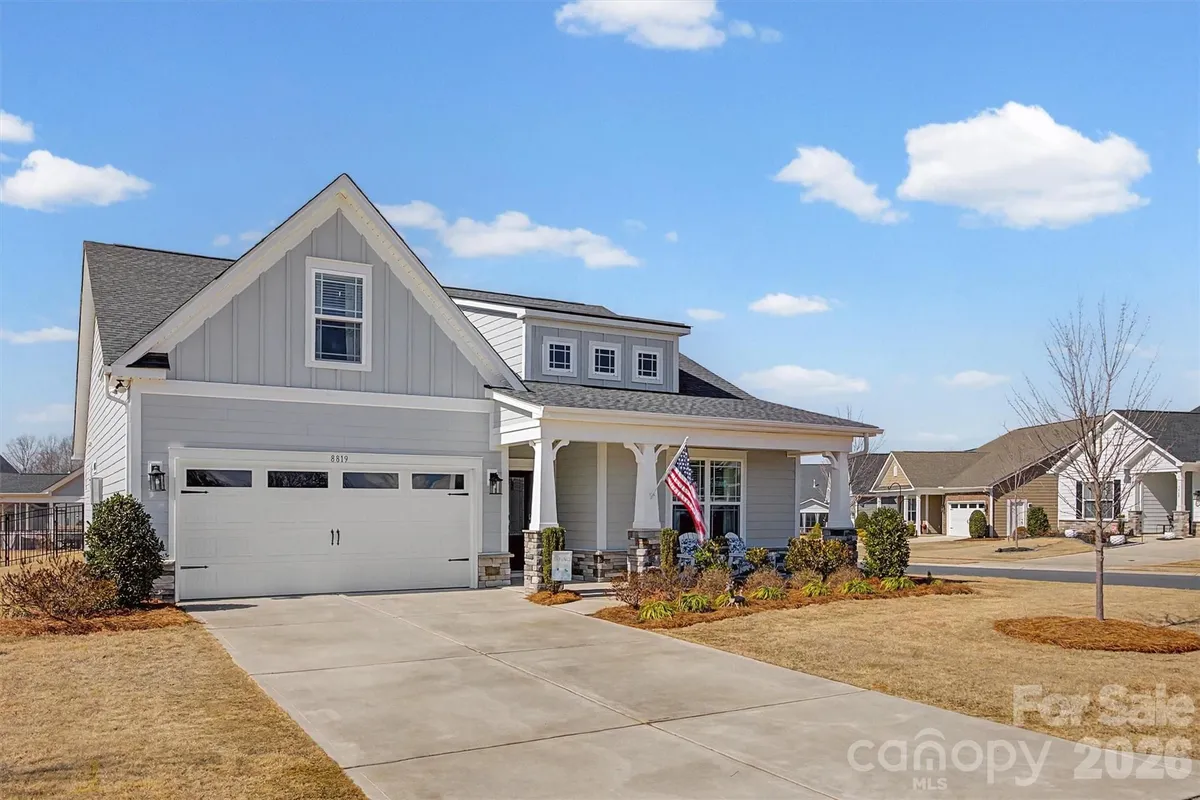 Property Slideshow image 1 of 29 | 8819 warm stone way, Indian Land, SC, 29707