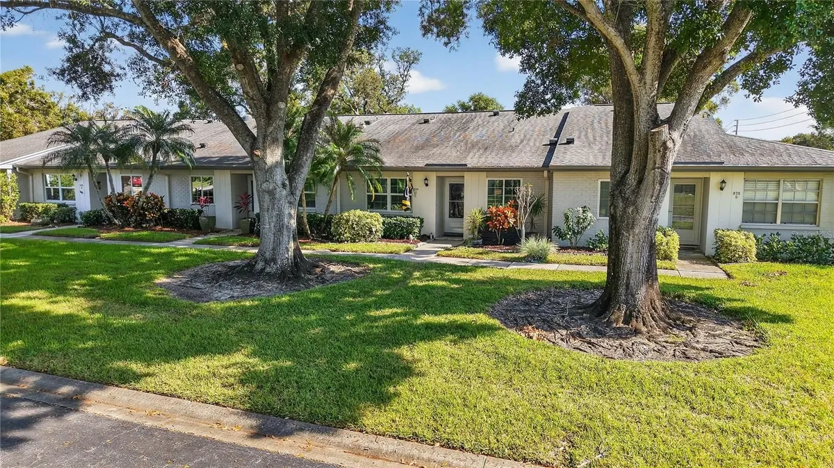 Property Slideshow image 1 of 35 | 839 glen more ct c, Palm Harbor, FL, 34684