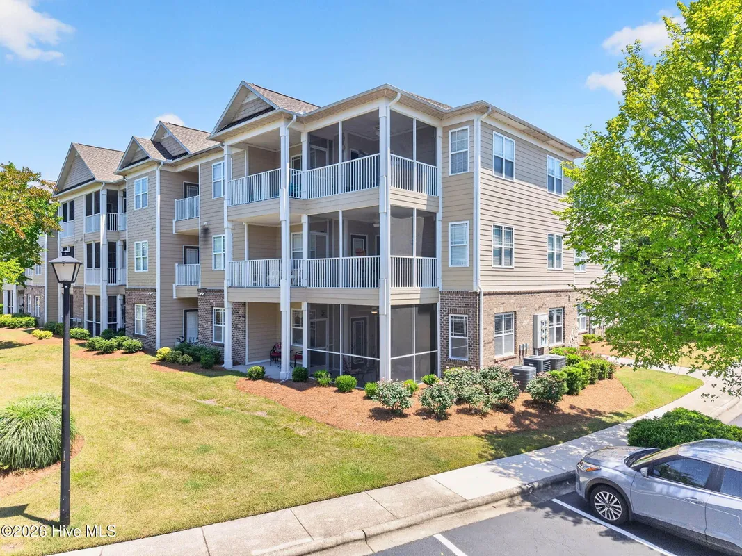 Property Slideshow image 1 of 56 | 221 woodlands way 6, Calabash, NC, 28467
