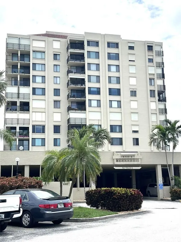 Property Slideshow image 1 of 21 | 6322 palma del mar blvd g402, St Petersburg, FL, 33715