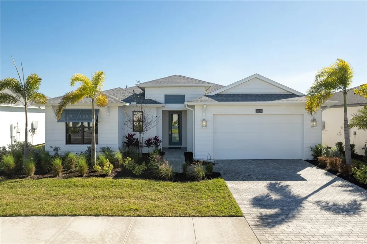 Property Slideshow image 1 of 34 | 5830 freestone cir, Apollo Beach, FL, 33572