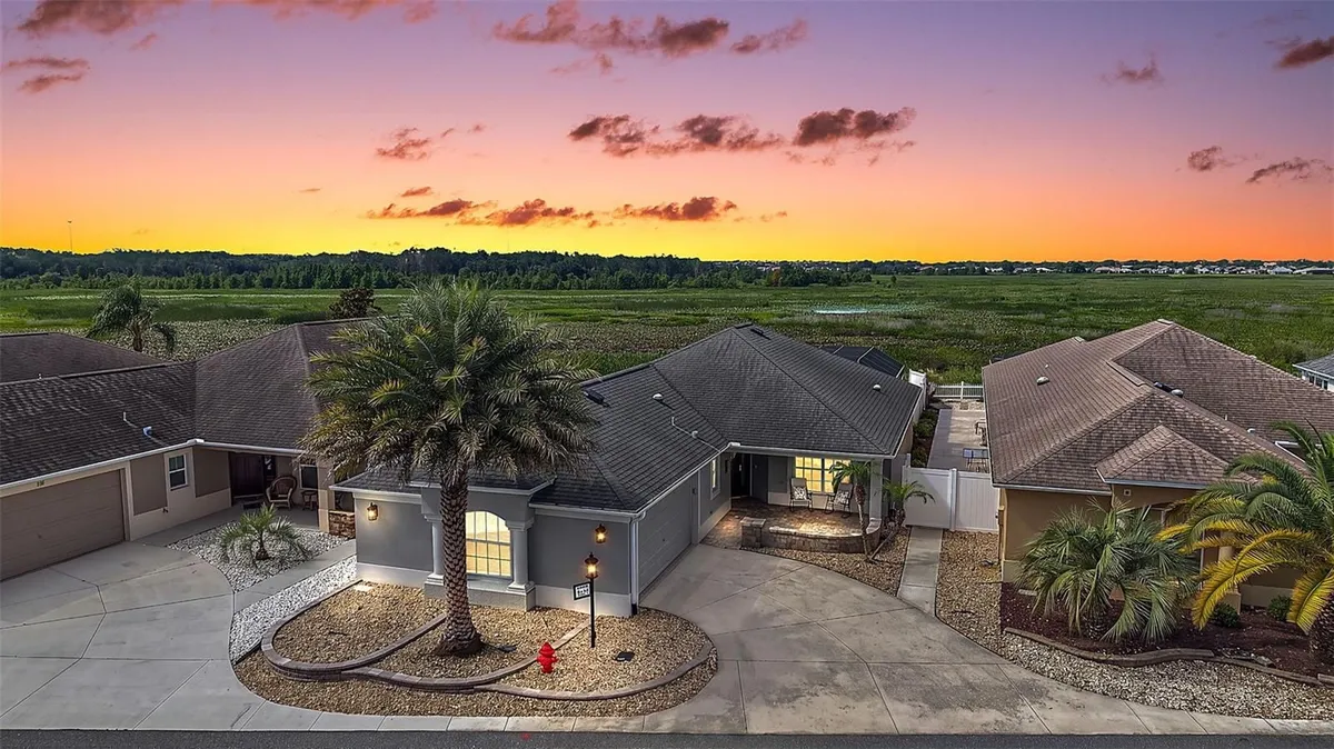 Property Slideshow image 1 of 60 | 562 avecilla dr, The Villages, FL, 32162