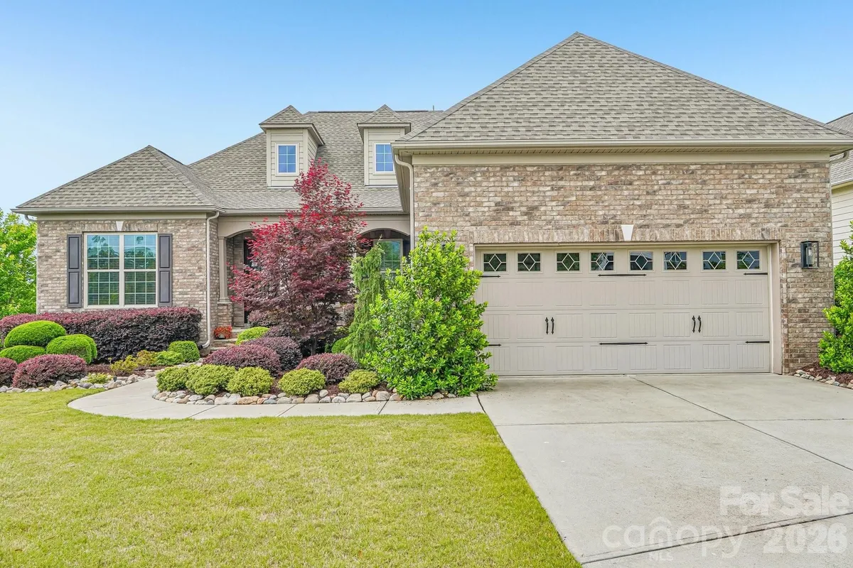 Property Slideshow image 1 of 48 | 14503 crest ct, Charlotte, NC, 28278