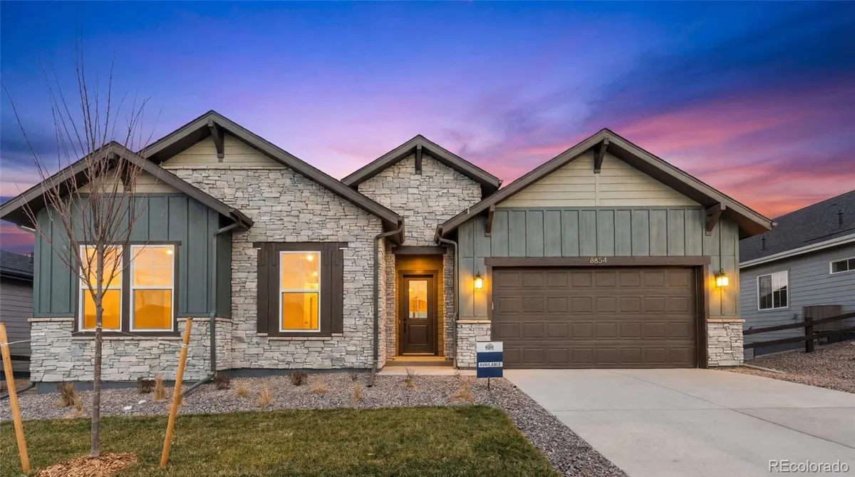 Property Slideshow image 1 of 34 | 8654 s quemoy st, Aurora, CO, 80016