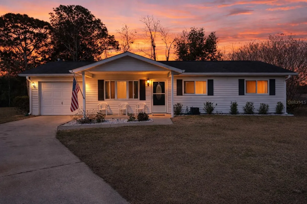 Property Slideshow image 1 of 16 | 8571 sw 105th pl, Ocala, FL, 34481