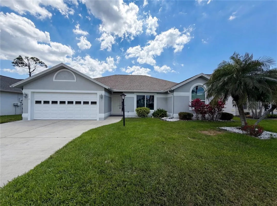 Property Slideshow image 1 of 31 | 245 park forest blvd 152, Englewood, FL, 34223
