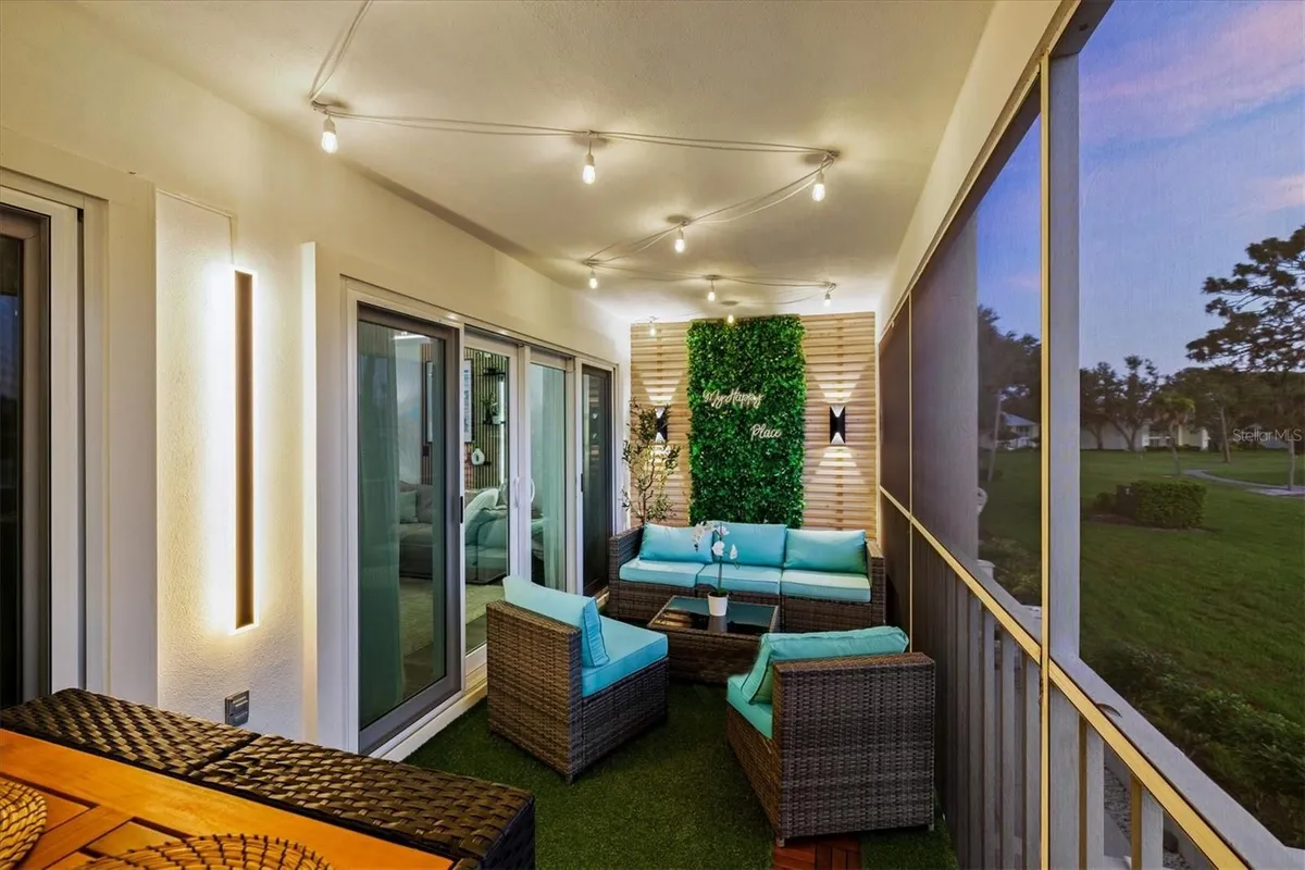 Property Slideshow image 1 of 96 | 437 cerromar ln 424, Venice, FL, 34293