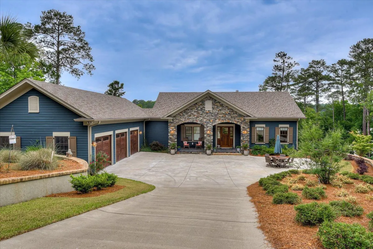 Property Slideshow image 1 of 50 | 318 katie ln, Mccormick, SC, 29835