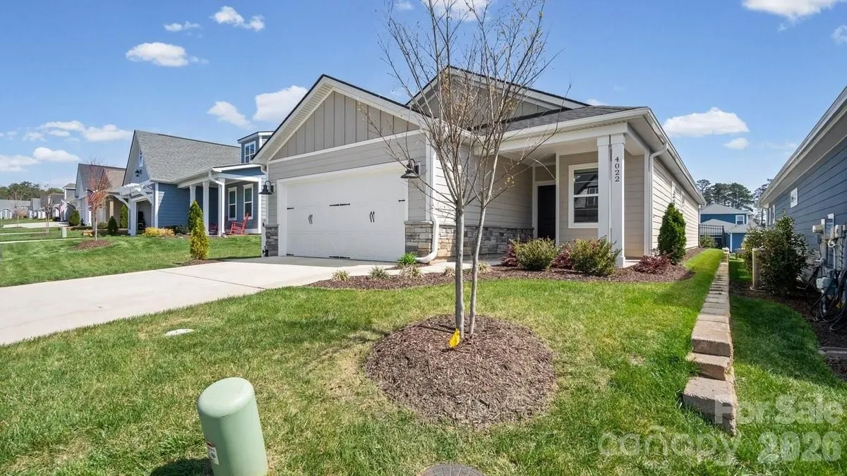 Property Slideshow image 1 of 48 | 4022 galleon ln, Denver, NC, 28037