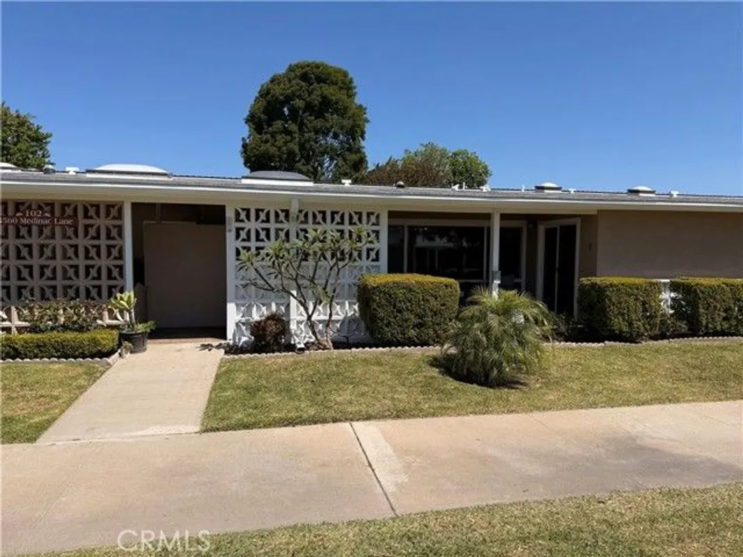 Property Slideshow image 1 of 24 | 13560 medinac ln 102b, Seal Beach, CA, 90740