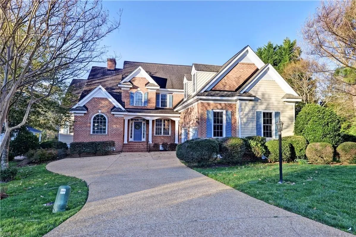 Property Slideshow image 1 of 46 | 104 juniper hls, Williamsburg, VA, 23188