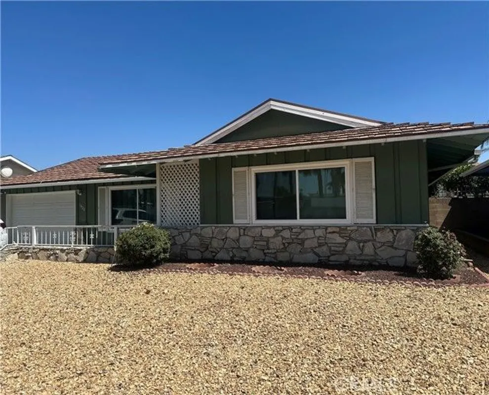 Property Slideshow image 1 of 1 | 1420 w whittier ave, Hemet, CA, 92543