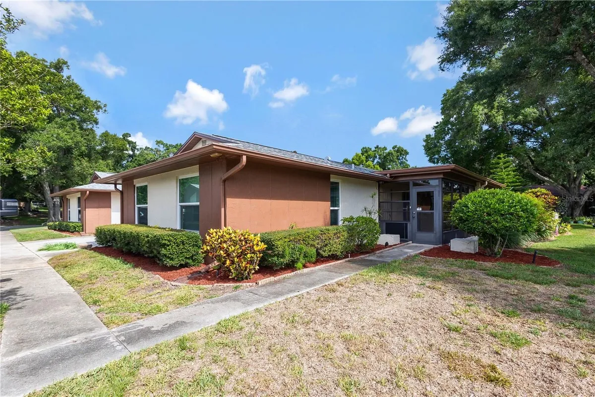 Property Slideshow image 1 of 41 | 2261 shelly dr d, Palm Harbor, FL, 34684