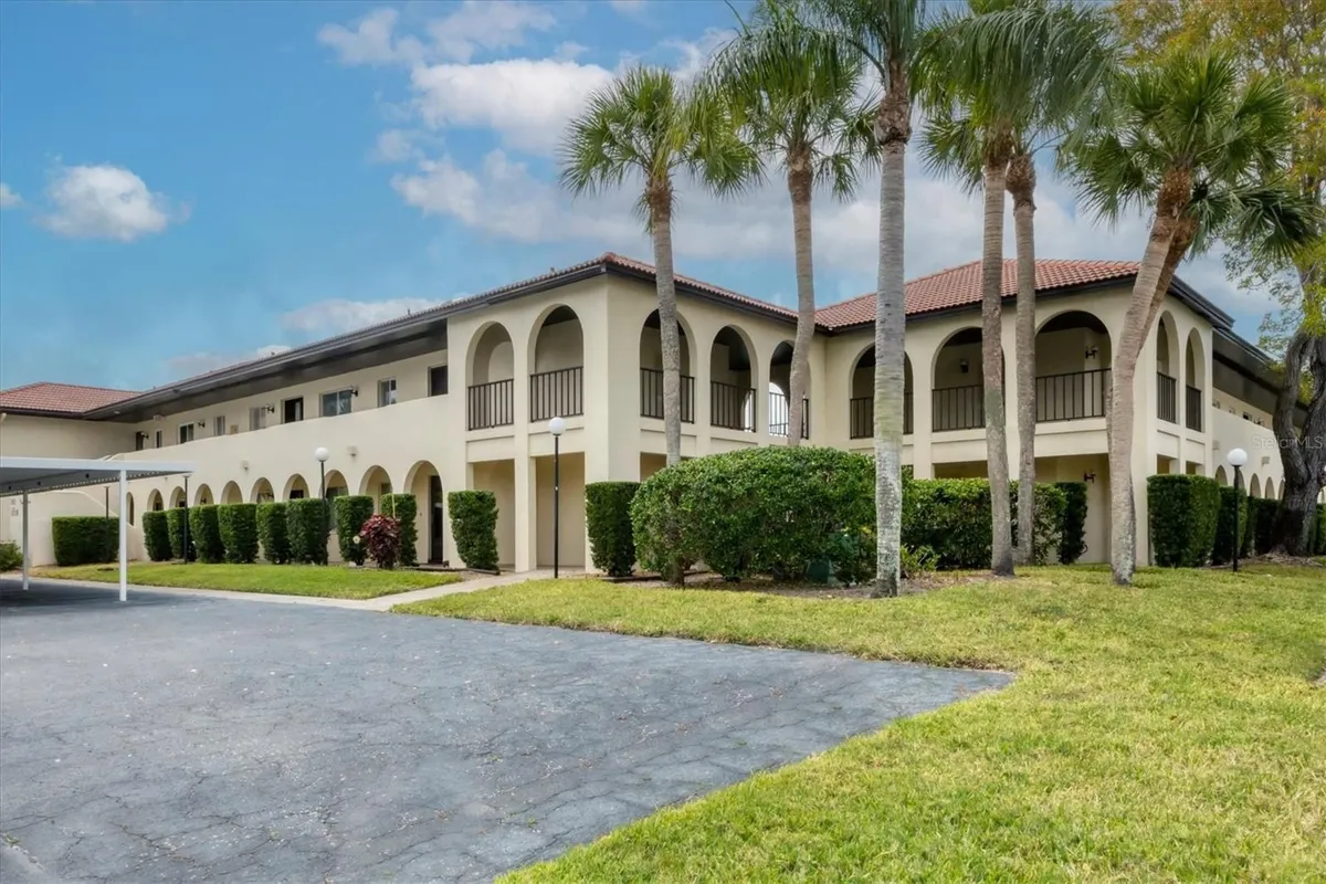 Property Slideshow image 1 of 44 | 3690 pinecrest st unit 114, Sarasota, FL, 34232