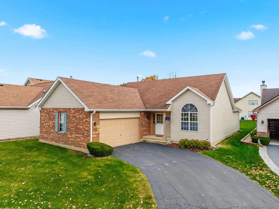 Property Slideshow image 1 of 29 | , Plainfield, IL, 60544