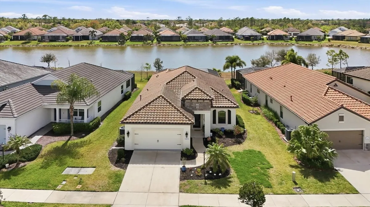 Property Slideshow image 1 of 81 | 1675 still river dr, Venice, FL, 34293