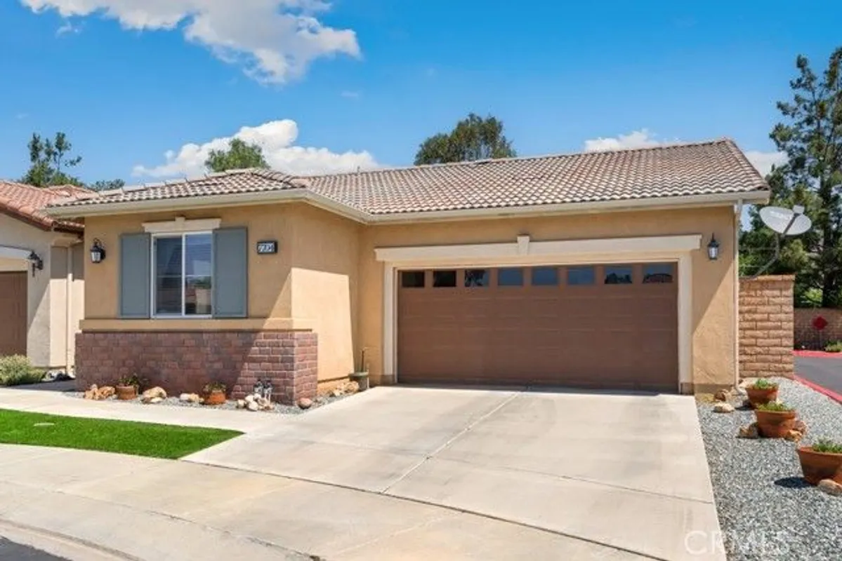 Property Slideshow image 1 of 30 | 7704 couples way, Hemet, CA, 92545