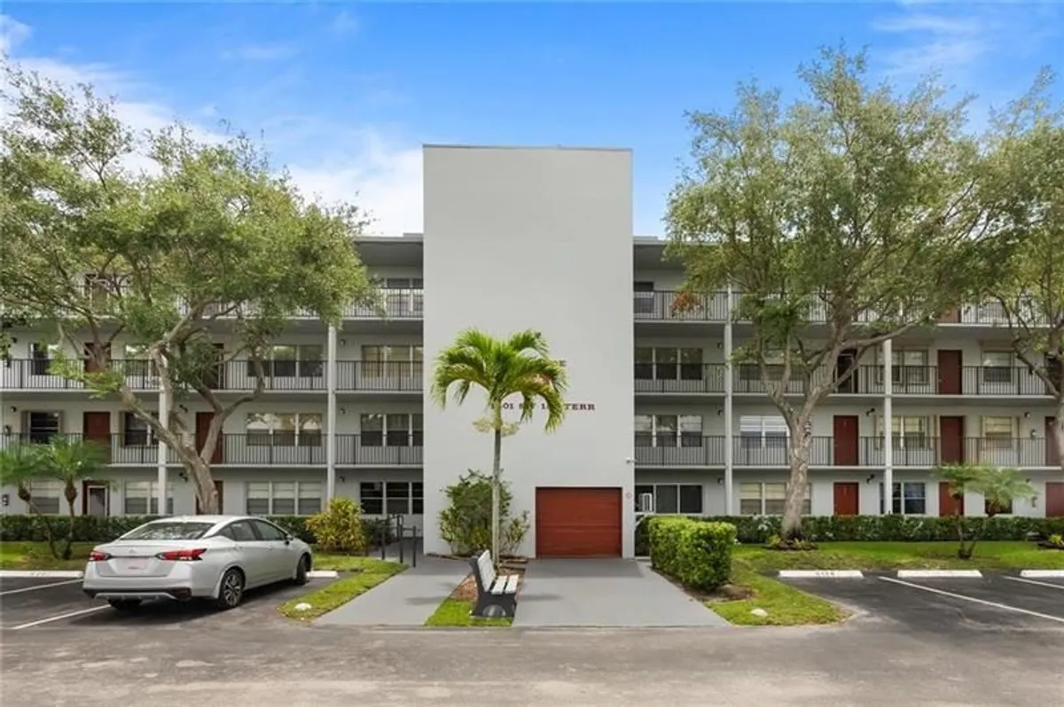 Property Slideshow image 1 of 18 | 1401 sw 135th ter h310, Pembroke Pines, FL, 33027