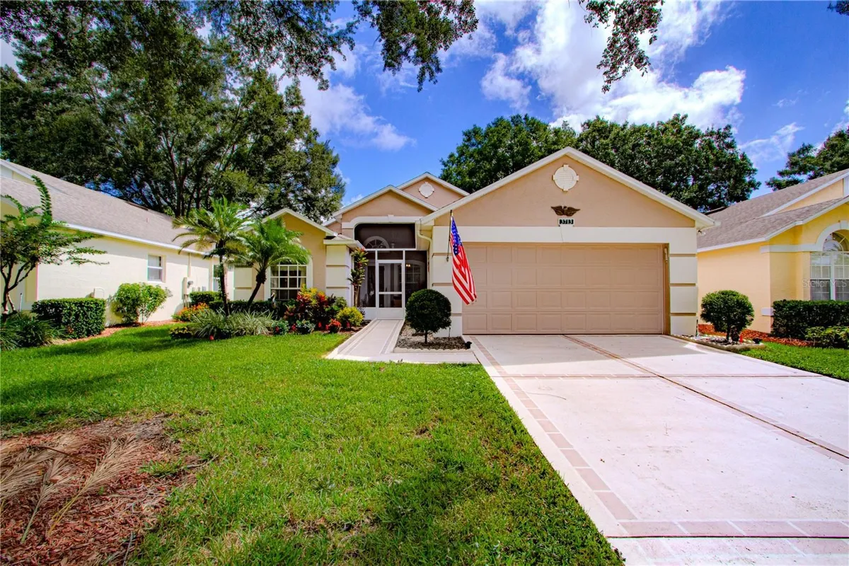 Property Slideshow image 1 of 27 | 3713 doune way, Clermont, FL, 34711