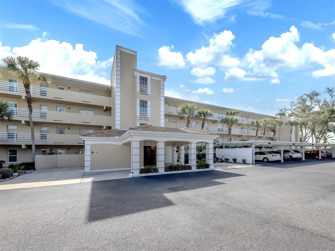 Property Slideshow image 1 of 100 | 818 wexford blvd # 818, Venice, FL, 34293