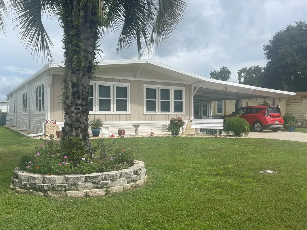 Property Slideshow image 1 of 26 | 112 lyonia ln, Wildwood, FL, 34785