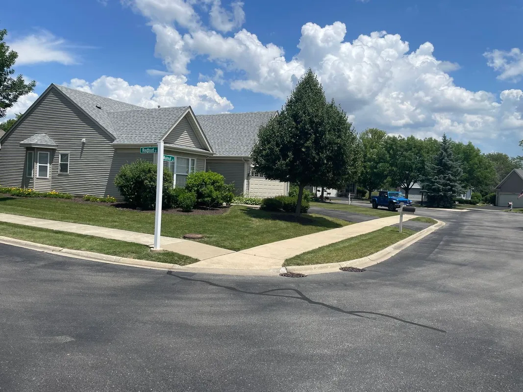 Property Slideshow image 1 of 43 | 21024 w walnut ln, Plainfield, IL, 60544