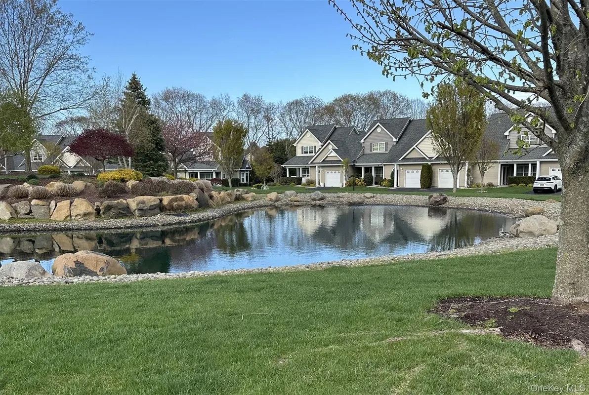 Property Slideshow image 1 of 5 | 156 stoneleigh dr, Riverhead, NY, 11901