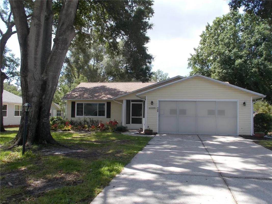Property Slideshow image 1 of 67 | 2108 greenlaw ct, Leesburg, FL, 34788