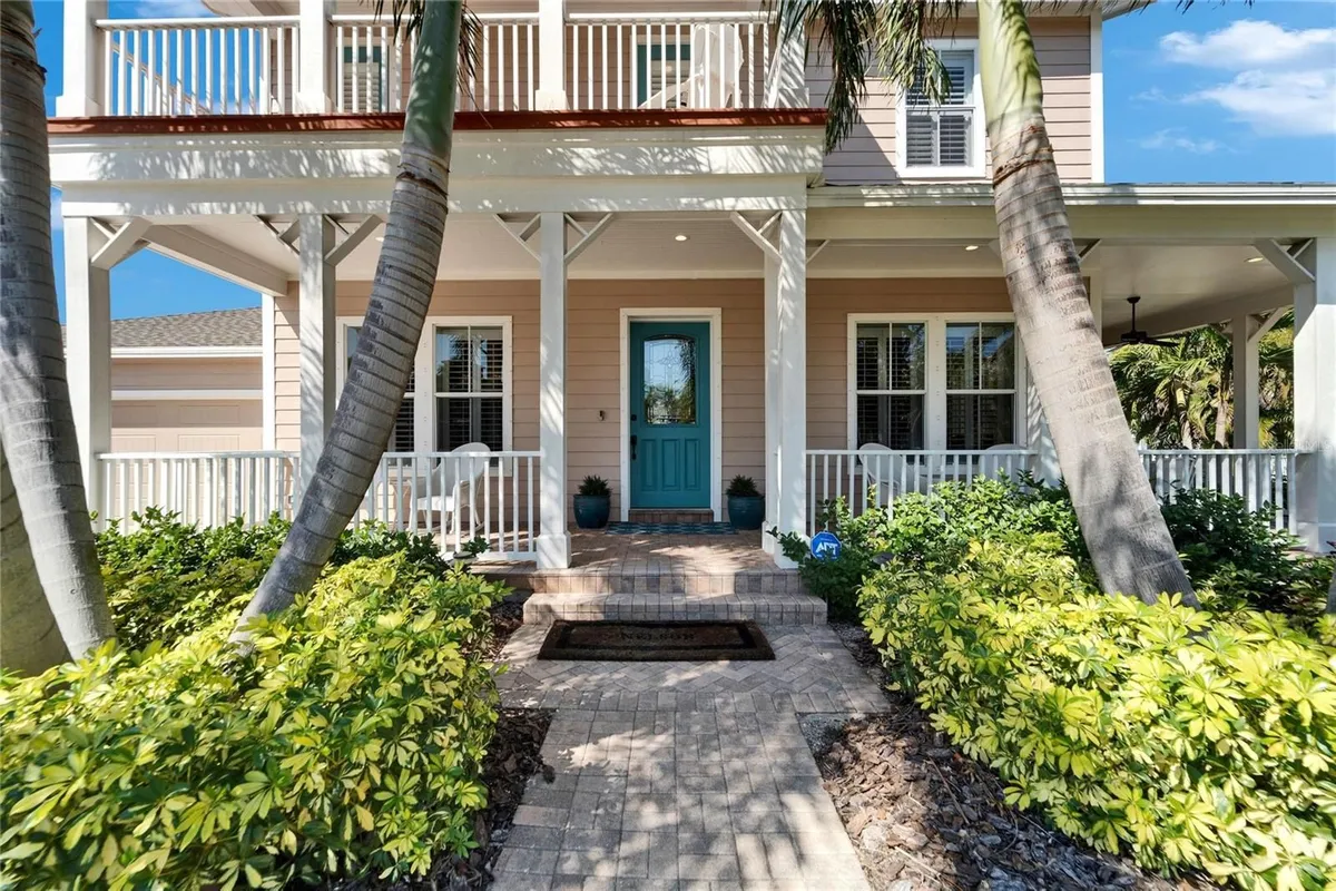 Property Slideshow image 1 of 98 | 5616 seagrass pl, Apollo Beach, FL, 33572