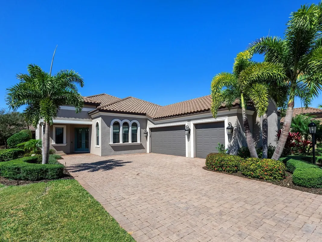 Property Slideshow image 1 of 85 | 4828 benito ct, Bradenton, FL, 34211