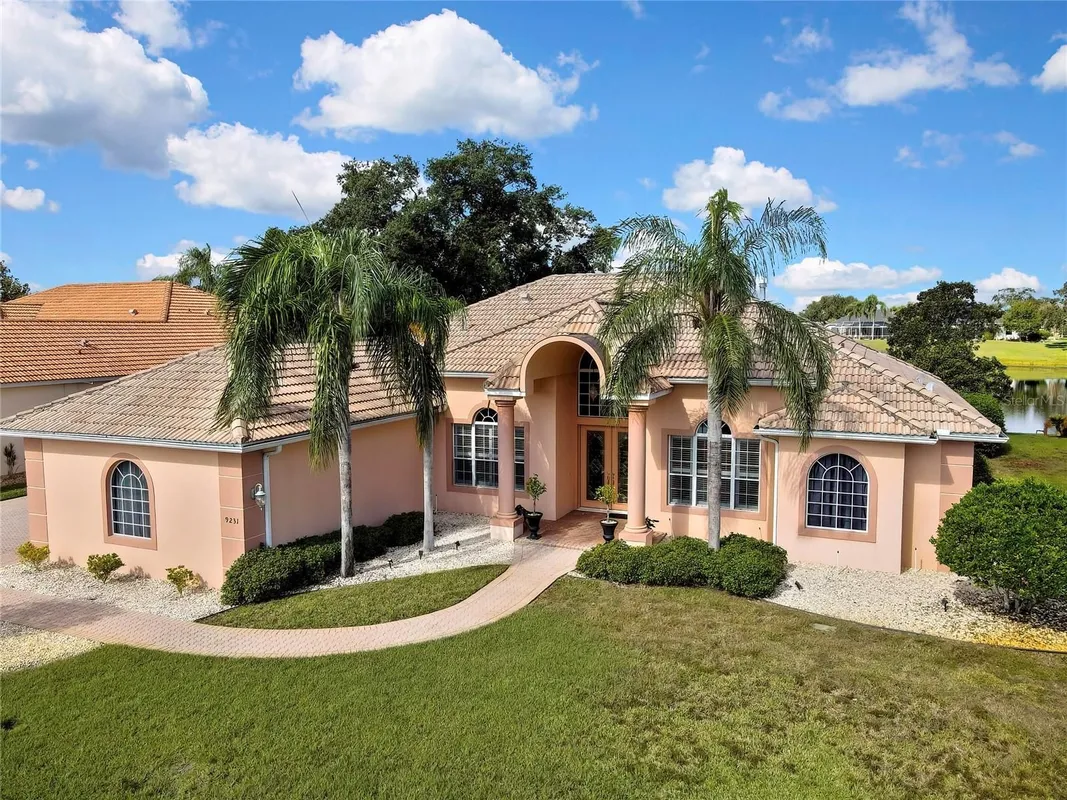 Property Slideshow image 1 of 62 | 9231 mississippi run, Weeki Wachee, FL, 34613