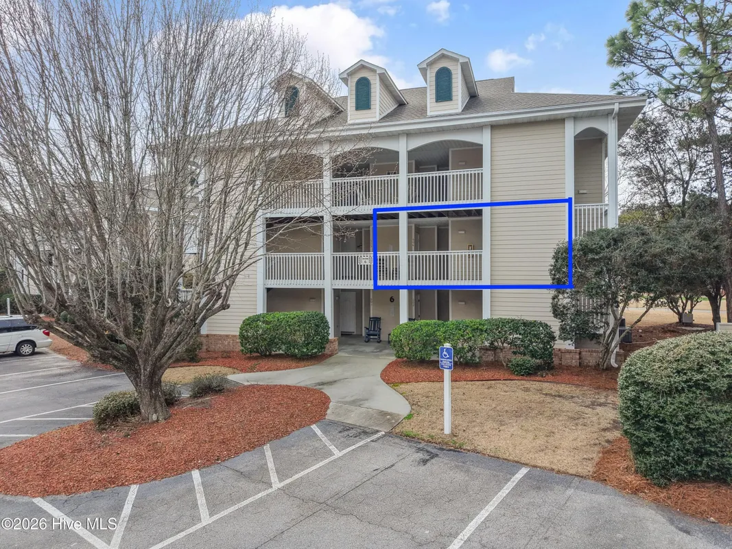 Property Slideshow image 1 of 42 | 3350 club villas dr 604, Southport, NC, 28461
