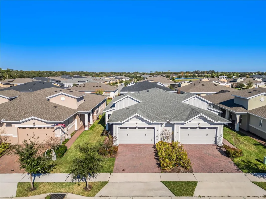 Property Slideshow image 1 of 48 | 2302 datura loop, Saint Cloud, FL, 34772