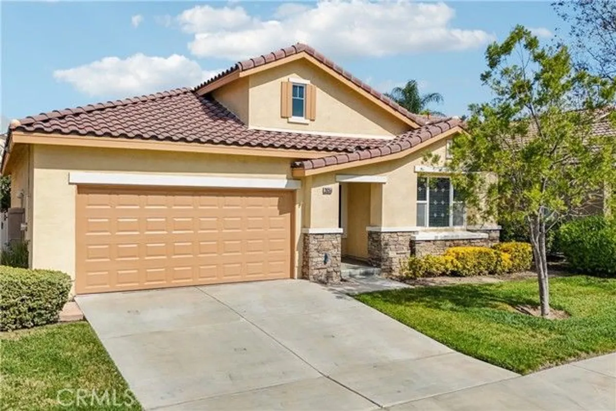 Property Slideshow image 1 of 42 | 28356 long mdw, Menifee, CA, 92584